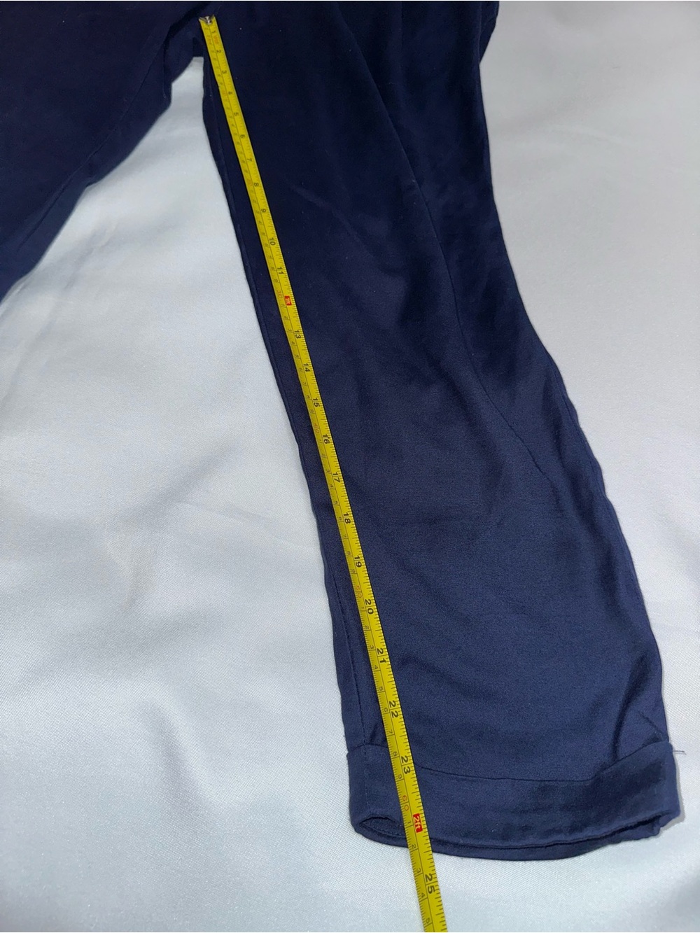 Lilly Pulitzer ladies navy blue Pants size 6 pleated cropped with pockets - Picture 9 of 10